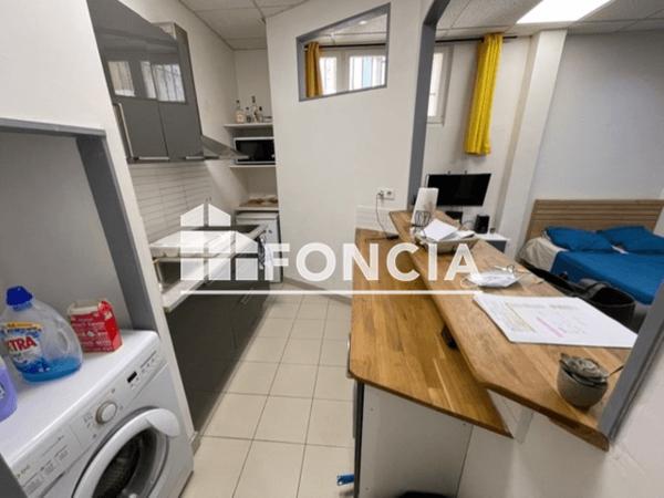 Location Studio 28.87 m² - 21 AVENUE NOSTRADAMUS Salon De Provence 13300