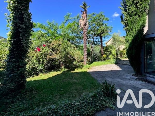 Maison à vendre 10 pièces 247 m² Vals-les-Bains