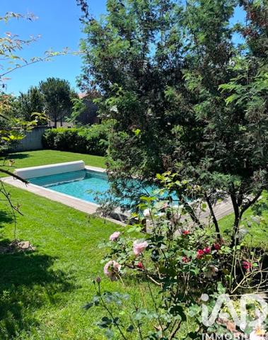 Maison à vendre 10 pièces 247 m² Vals-les-Bains