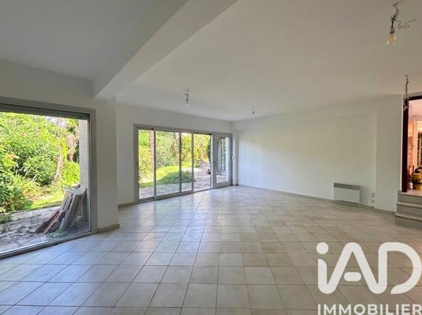 Maison à vendre 10 pièces 247 m² Vals-les-Bains