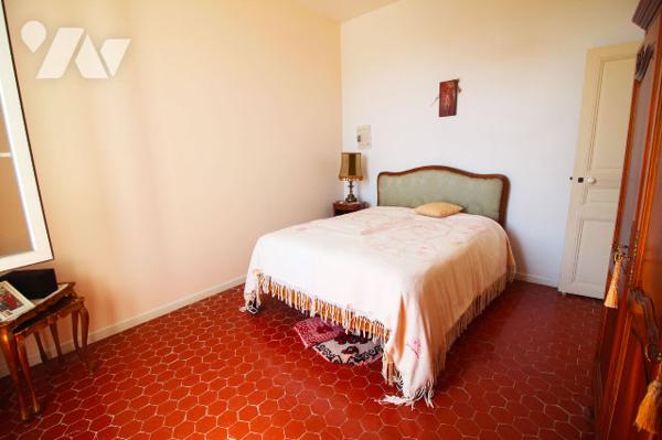 Villa de 115m2 habitables (avec sa belle terrasse et son jardin) sur 1 terrain 225m2 à Sainte-Anne