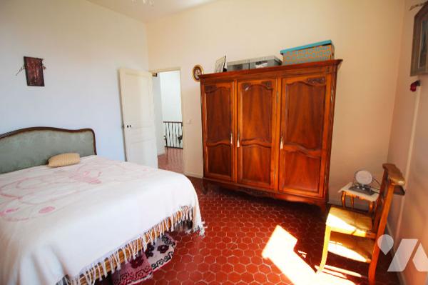 Villa de 115m2 habitables (avec sa belle terrasse et son jardin) sur 1 terrain 225m2 à Sainte-Anne