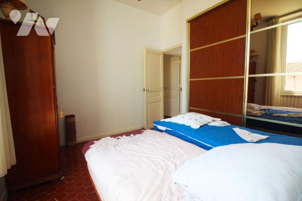 Villa de 115m2 habitables (avec sa belle terrasse et son jardin) sur 1 terrain 225m2 à Sainte-Anne