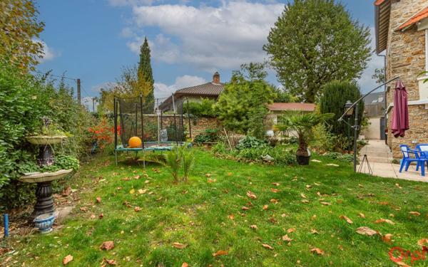 Maison à vendre    5 pièces •  Sainte-Geneviève-des-Bois