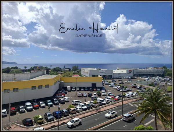 À LOUER – Local professionnel avec vue mer – Fort-de-France, Batelière (Immeuble Le Panorama)