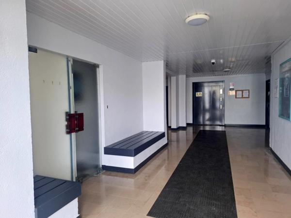 À LOUER – Local professionnel avec vue mer – Fort-de-France, Batelière (Immeuble Le Panorama)