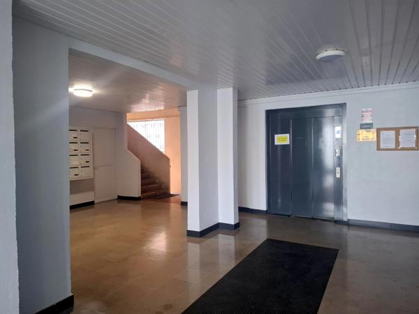 À LOUER – Local professionnel avec vue mer – Fort-de-France, Batelière (Immeuble Le Panorama)