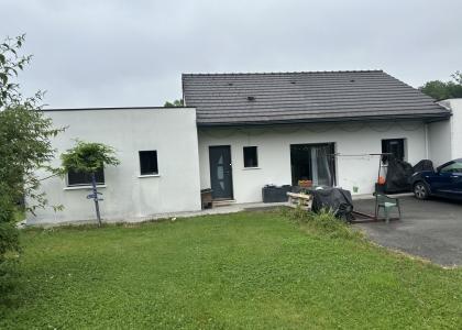 Maison - Proximite oloron-sainte-marie - Réf.:205288 SUR LES COTEAUX - 10 MN D'OLORON -VILLA DE CONCEPTION PLAIN-PIED AVEC GARAGE EN SOUS-SOL - T B E D'ENTRETIEN - ELECTRICITE AUX NORMES-