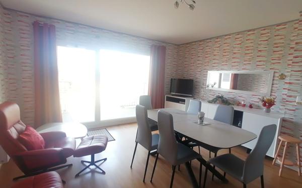 Appartement à vendre    3 pièces • 71 m2 Royan