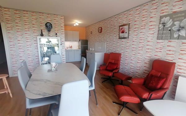 Appartement à vendre    3 pièces • 71 m2 Royan