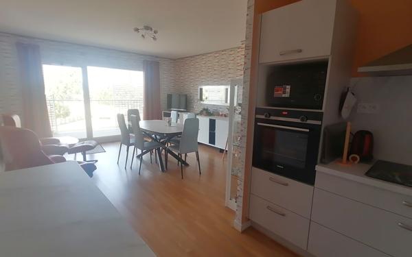 Appartement à vendre    3 pièces • 71 m2 Royan