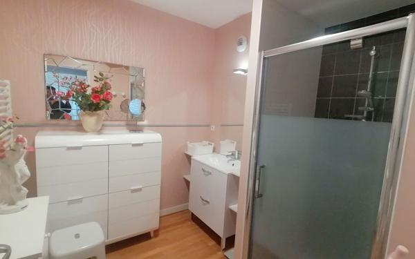 Appartement à vendre    3 pièces • 71 m2 Royan