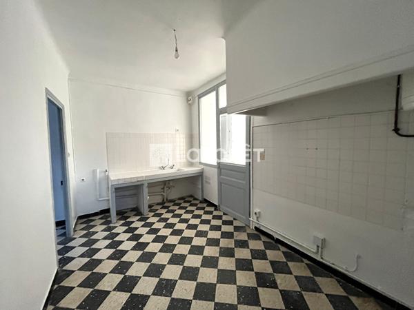 Achat immeuble Orange - 11 pièce(s) - 165 m² - 249 000 €