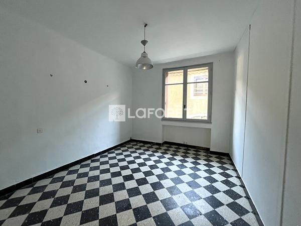 Achat immeuble Orange - 11 pièce(s) - 165 m² - 249 000 €