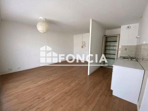 Location Studio 29.84 m² - 5 RUE DES MOULINS Reims 51100