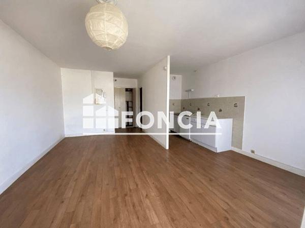 Location Studio 29.84 m² - 5 RUE DES MOULINS Reims 51100