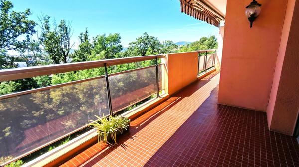 Appartement à FREJUS, 83600 - 2 pièces 46m²