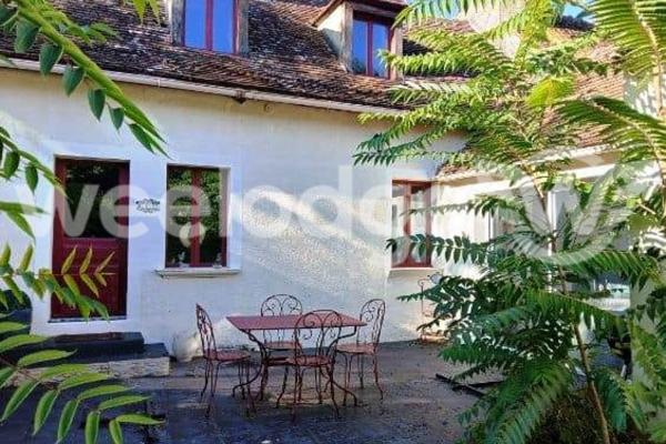 Maison à vendre 5 pièces de 114 m² à Ruffec