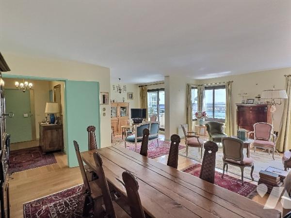 3 CHAMBRES - BALCONS - PARKING