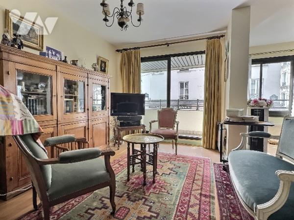 3 CHAMBRES - BALCONS - PARKING