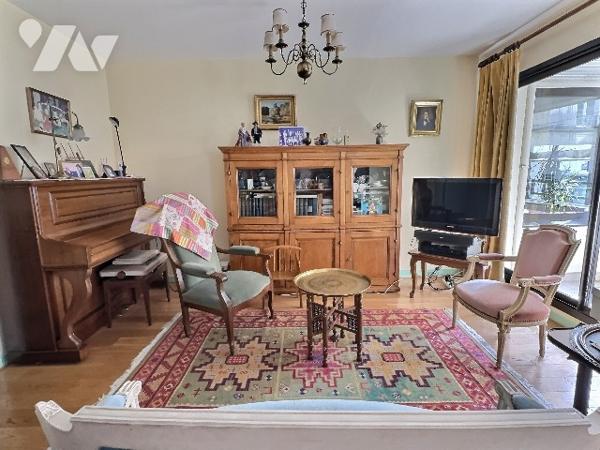 3 CHAMBRES - BALCONS - PARKING