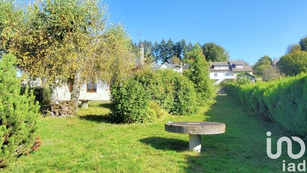 Maison 8 pièces de 150 m² à Ussel (19200)