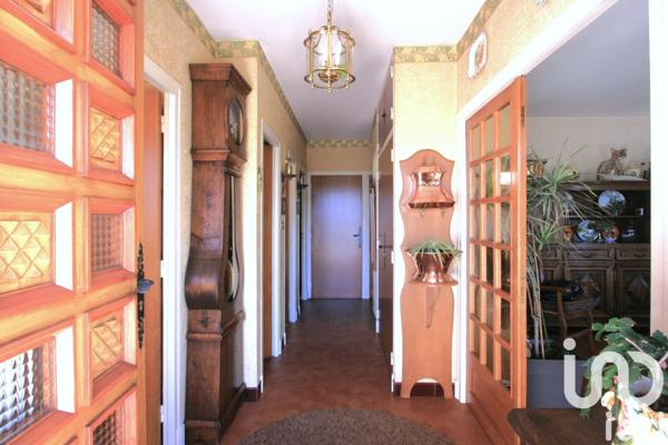 Maison 8 pièces de 150 m² à Ussel (19200)