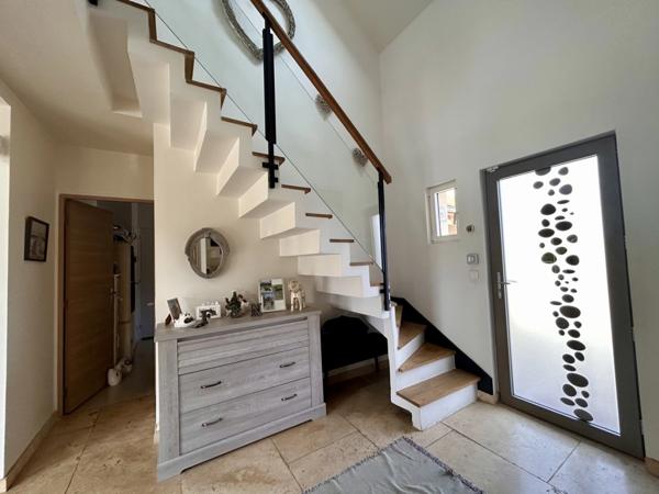 Maison à vendre 7 pièces proche de MERU (60)