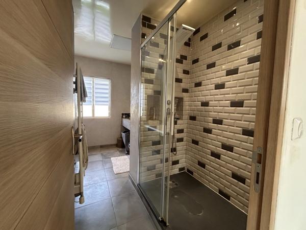 Maison à vendre 7 pièces proche de MERU (60)