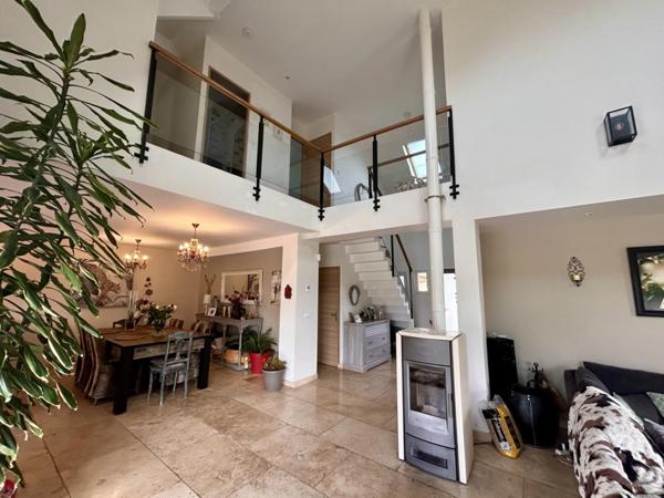 Maison à vendre 7 pièces proche de MERU (60)