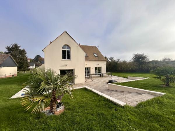 Maison à vendre 7 pièces proche de MERU (60)