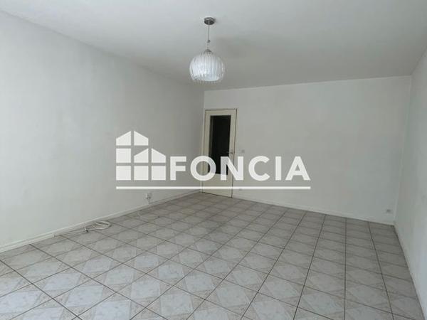 Location Appartement 2 pièces 47.87 m² - 34 QUAI DE LA MADELEINE Orleans 45000