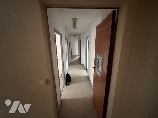 Découvrez cet appartement de 80 m² Loi Carrez situé à Albertville.