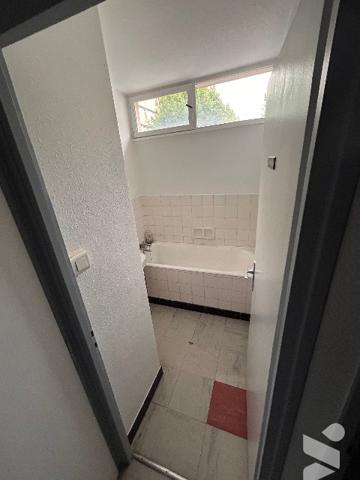 Découvrez cet appartement de 80 m² Loi Carrez situé à Albertville.