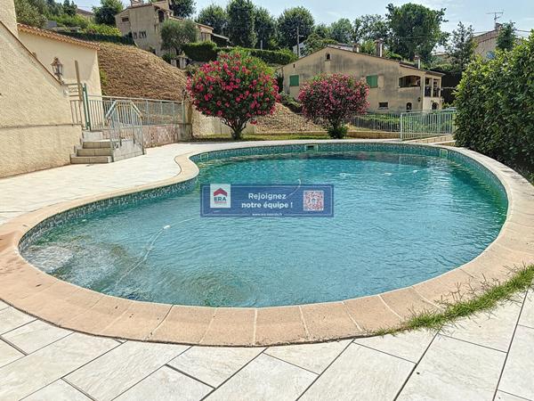 Superbe maison avec Emplacement calme et dominant