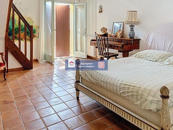 Superbe maison avec Emplacement calme et dominant