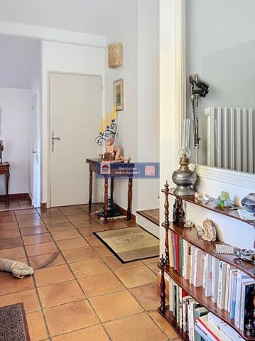 Superbe maison avec Emplacement calme et dominant