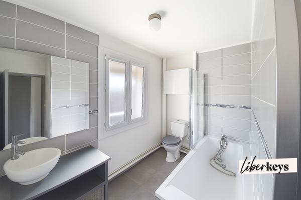 Maison atypique familiale avec terrasse, jardin et balcon