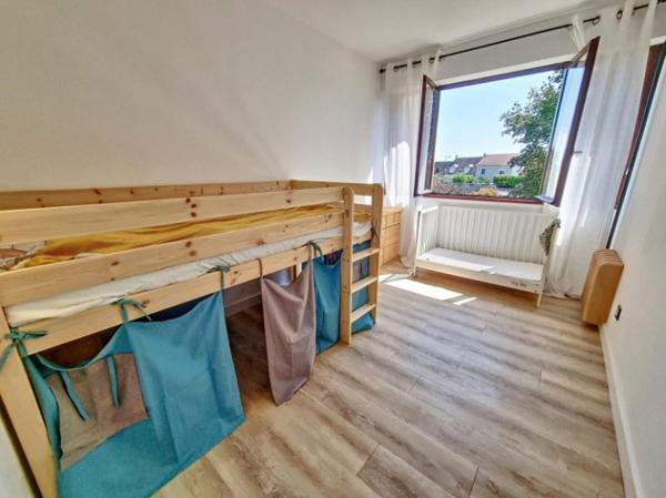 T3 calme et lumineux avec balcon sur le Parc arboré.