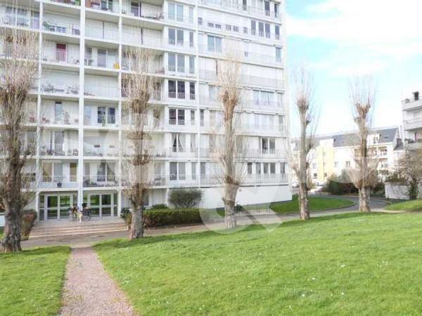 Location 3 Pieces 69 49100 Angers 23 1135 01 0061
