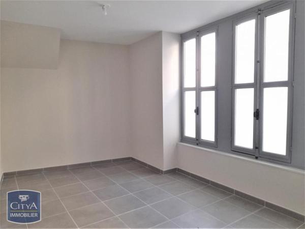 Appartement à louer 3 pièces 81.4m²