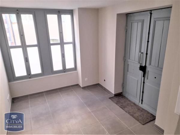 Appartement à louer 3 pièces 81.4m²