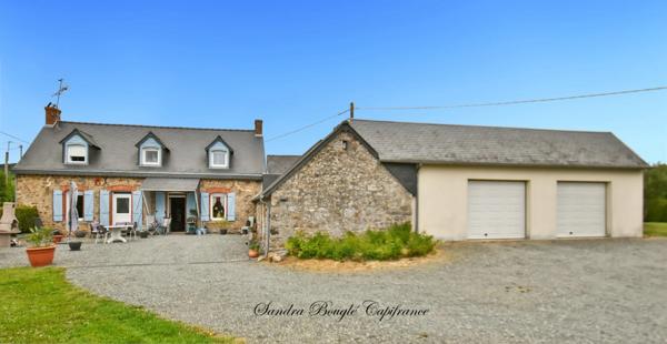 Maison à vendre 5 pièces EVRON (53)