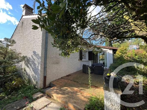 Maison à vendre  8 pièces - 224,45 m 2   BEAUREGARD  - 01