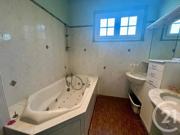 Maison à vendre  8 pièces - 224,45 m 2   BEAUREGARD  - 01