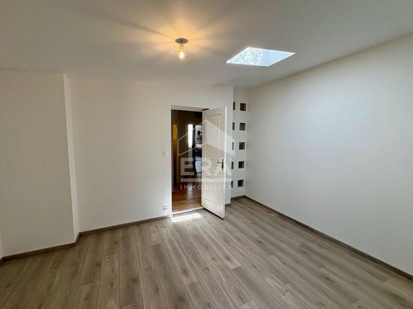 Sainte Foy la Grande, appartement en très bon état 75m² habitables 3 pièces