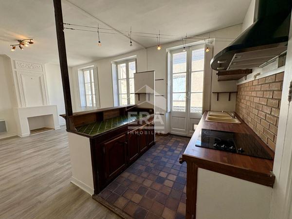 Sainte Foy la Grande, appartement en très bon état 75m² habitables 3 pièces