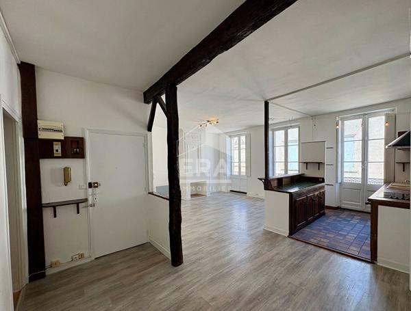 Sainte Foy la Grande, appartement en très bon état 75m² habitables 3 pièces