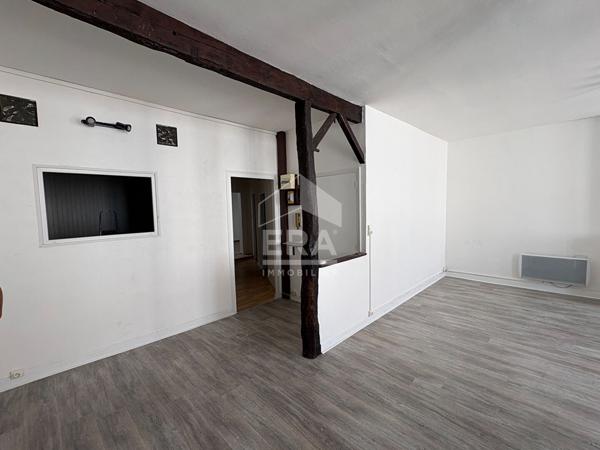 Sainte Foy la Grande, appartement en très bon état 75m² habitables 3 pièces