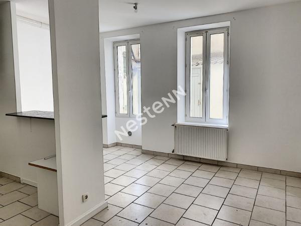 Appartement Toulon Pont du las  2 pièces de 38 m² Disponible le 3/04/2026